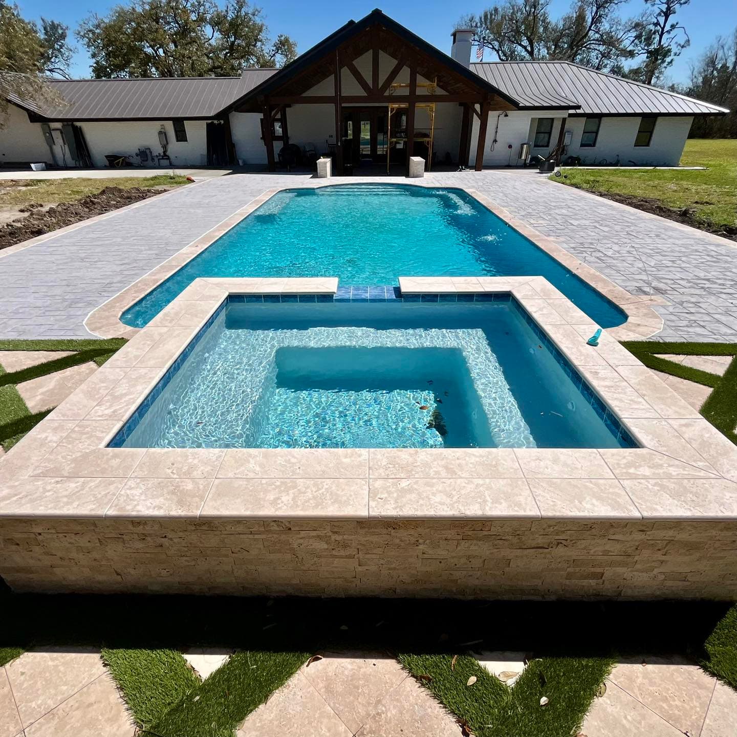 Finished gunite pool