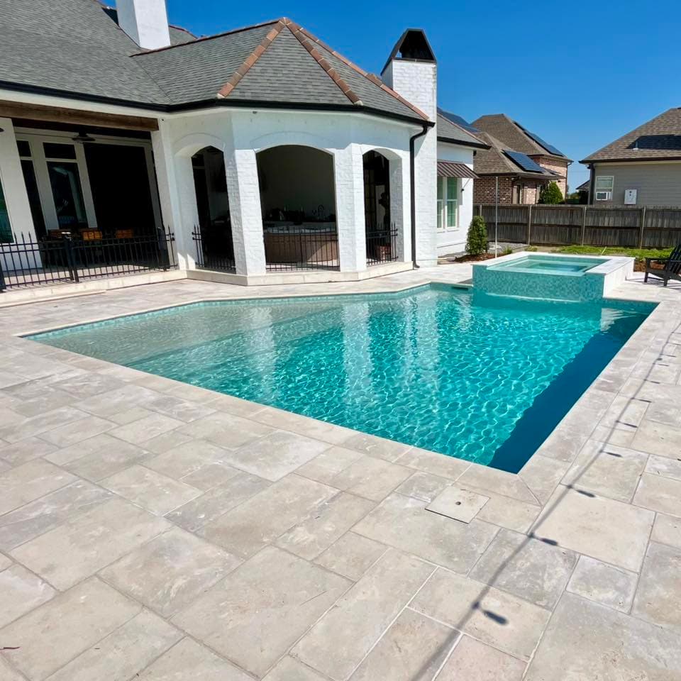 Pool with water features