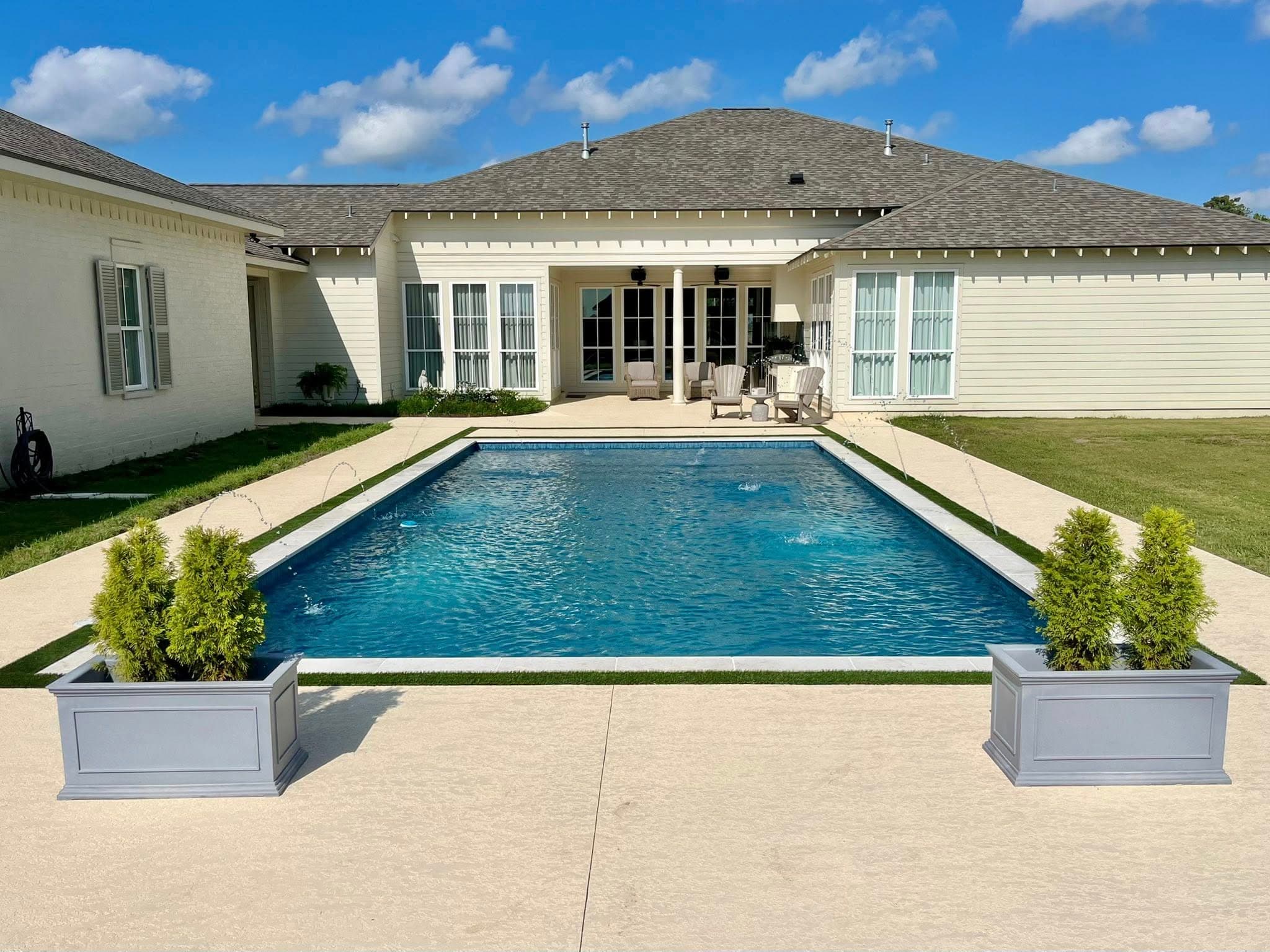 Pool with water features
